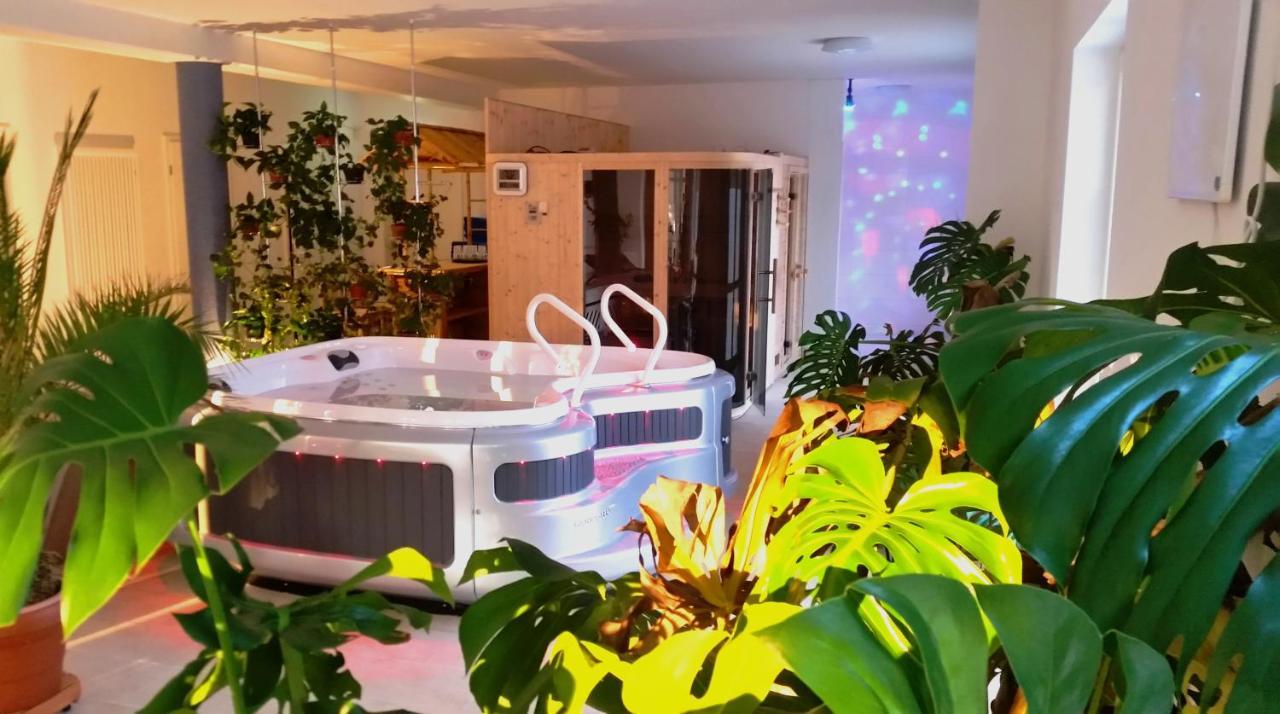 Neue Muehle Kleines Landhotel Brandenburg  Esterno foto