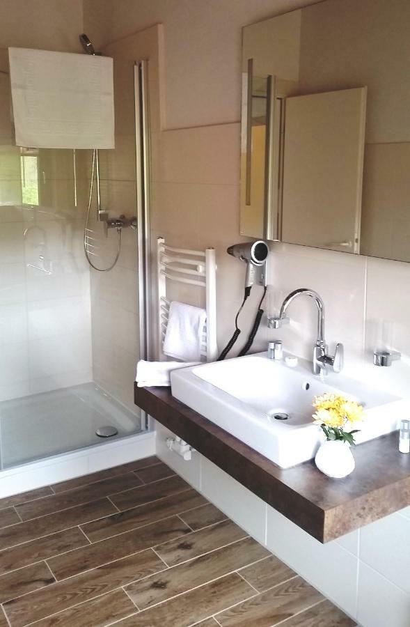 Neue Muehle Kleines Landhotel Brandenburg  Esterno foto