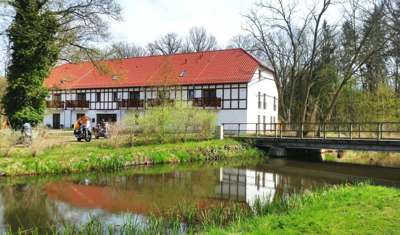 Neue Muehle Kleines Landhotel Brandenburg  Esterno foto